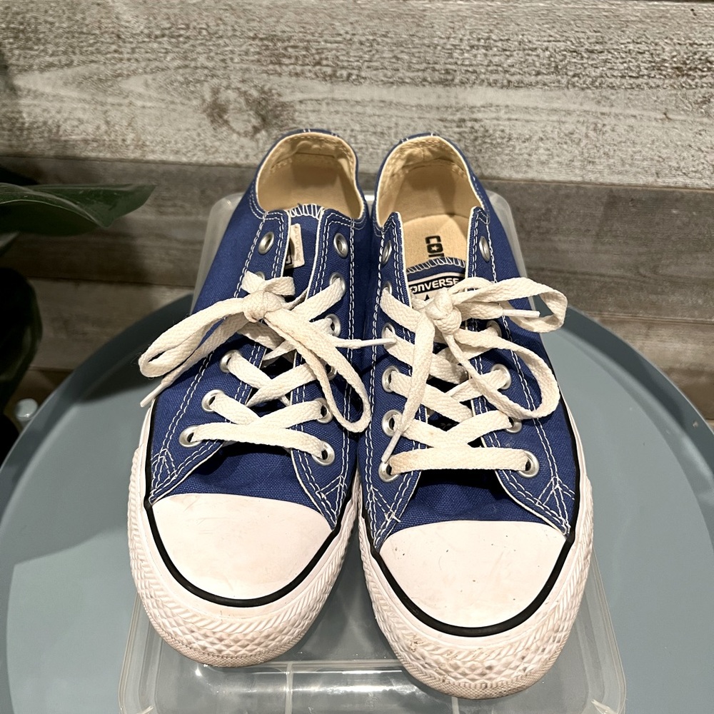 Size 8 Converse Blue 💙